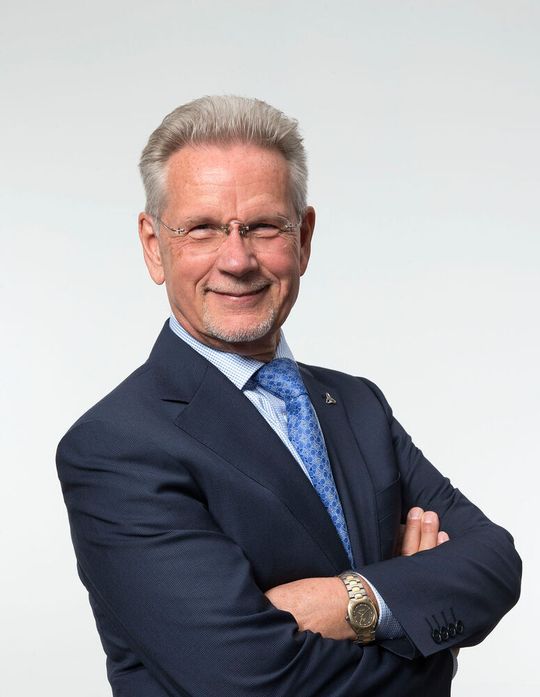 Dr. Manfred Wittenstein ist der Vorsitzende des Aufsichtsrats der Wittenstein SE. Dr. Manfred Wittenstein ist der Vorsitzende des Aufsichtsrats der Wittenstein SE.