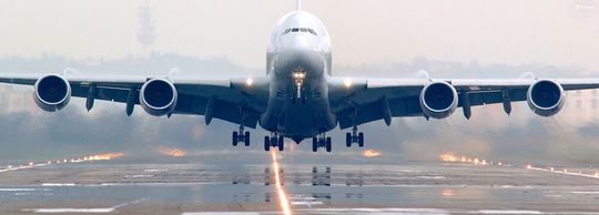 Damit dieser A380 weiterhin zuverlässig und vor allem pünktlich abheben kann, hat Inform Datalab im Zusammenwirken mit Liebherr-Aerospace ein neues Machine-Learning-Modul für die Produktionsplanungssoftware „FELIOS“ entwickelt. Damit dieser A380 weiterhin zuverlässig und vor allem pünktlich abheben kann, hat Inform Datalab im Zusammenwirken mit Liebherr-Aerospace ein neues Machine-Learning-Modul für die Produktionsplanungssoftware „FELIOS“ entwickelt.