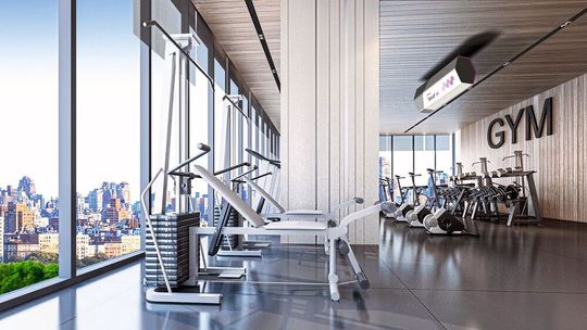 Mit UV-Desinfektionsgeräten kann beispiesweise die Viruslast in der Luft im Fitnessstudio reduziert werden. Mit UV-Desinfektionsgeräten kann beispiesweise die Viruslast in der Luft im Fitnessstudio reduziert werden.