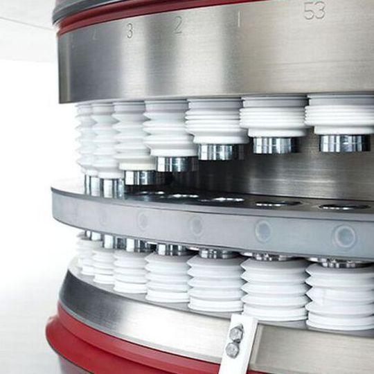 Dedicated turret, with special materials for parts in contact with the product. Dedicated turret, with special materials for parts in contact with the product.