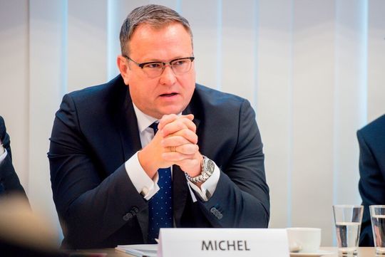 Marc Michel, stellvertretender Vorstandsvorsitzender des BV-Med: „Die aktuellen, corona-bedingten Umsatzeinbrüche der Unternehmen und die hohen zusätzlichen Kosten für die Umsetzung der MDR sind in dieser Ausprägung eine besorgniserregende Kombination für die KMUs.“ Marc Michel, stellvertretender Vorstandsvorsitzender des BV-Med: „Die aktuellen, corona-bedingten Umsatzeinbrüche der Unternehmen und die hohen zusätzlichen Kosten für die Umsetzung der MDR sind in dieser Ausprägung eine besorgniserregende Kombination für die KMUs.“