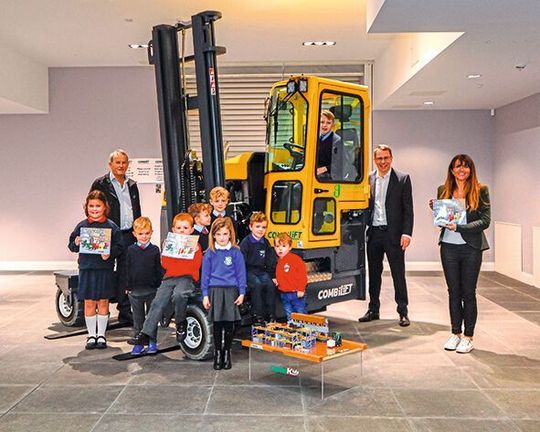Mit dem Buch will Combilift den Nachwuchs ansprechen und Kinder zum Lesen motivieren. Mit dem Buch will Combilift den Nachwuchs ansprechen und Kinder zum Lesen motivieren.