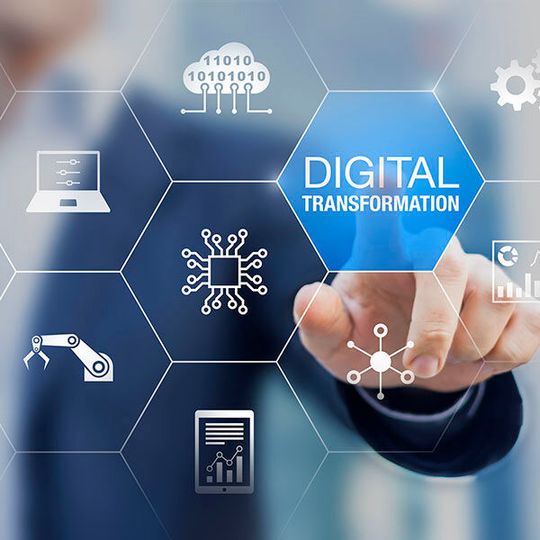 Mit dem Förderprogramm „Digital Jetzt – Investitionsförderung für KMU“ unterstützt das Bundesministerium für Wirtschaft und Energie (BMWi) kleine und mittlere Unternehmen (KMU) bei der digitalen Transformation Mit dem Förderprogramm „Digital Jetzt – Investitionsförderung für KMU“ unterstützt das Bundesministerium für Wirtschaft und Energie (BMWi) kleine und mittlere Unternehmen (KMU) bei der digitalen Transformation