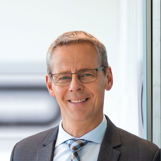 Der studierte Maschinenbauer Joachim Dittrich übernimmt zum 1. Januar 2021 den Chefposten von Fette Compacting. Der studierte Maschinenbauer Joachim Dittrich übernimmt zum 1. Januar 2021 den Chefposten von Fette Compacting.