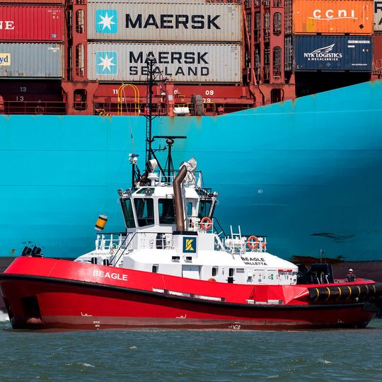 Kleine Schlepperboote können Großes bewegen. Diesen Effekt will der Rotterdamer Hafen auch mit innovativen Pilotprojekten erzielen. Kleine Schlepperboote können Großes bewegen. Diesen Effekt will der Rotterdamer Hafen auch mit innovativen Pilotprojekten erzielen.