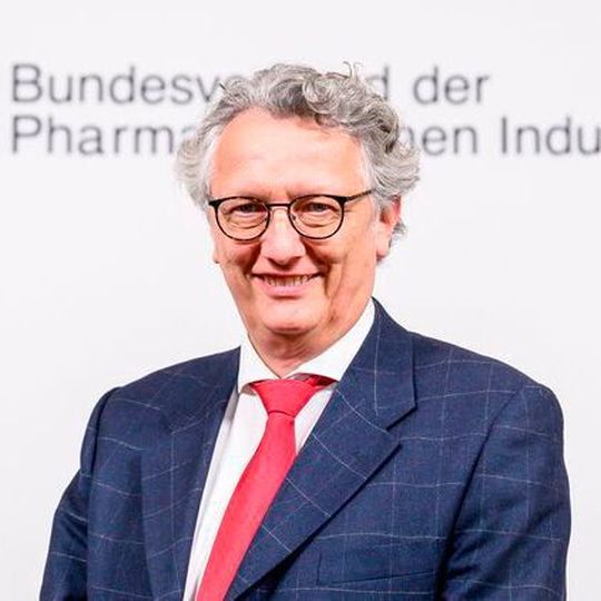 Hans-Georg Feldmeier wurde zum BPI-Vorstandsvorsitzenden gewählt. Hans-Georg Feldmeier wurde zum BPI-Vorstandsvorsitzenden gewählt.