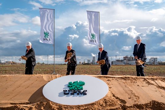 UPM will 550 Millionen Euro in die Bioraffinerie in Leuna investieren. UPM will 550 Millionen Euro in die Bioraffinerie in Leuna investieren.