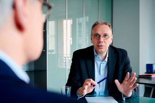 BV-Med-Geschäftsführer Dr. Marc-Pierre Möll: „Der BV-Med unterstützt den Anschluss von Hilfsmittel-Leistungserbringern an die elektronische Verordnung und die elektronische Patientenakte. Gleiches muss aber auch für die Bereiche Verbandmittel oder enterale Ernährung gelten.“ BV-Med-Geschäftsführer Dr. Marc-Pierre Möll: „Der BV-Med unterstützt den Anschluss von Hilfsmittel-Leistungserbringern an die elektronische Verordnung und die elektronische Patientenakte. Gleiches muss aber auch für die Bereiche Verbandmittel oder enterale Ernährung gelten.“