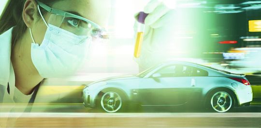 Chromatographie wird zunehmend automatisiert, vergleichbar wie Autos durch technische Hilfen immer autonomer werden. Chromatographie wird zunehmend automatisiert, vergleichbar wie Autos durch technische Hilfen immer autonomer werden.