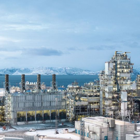 Erdgasverflüssigung in Norwegen: Mit der Produktion von Wasserstoff aus Erdgas könnte für die Offshore-Industrie des Landes ein neues Zeitalter beginnen. Erdgasverflüssigung in Norwegen: Mit der Produktion von Wasserstoff aus Erdgas könnte für die Offshore-Industrie des Landes ein neues Zeitalter beginnen.