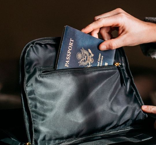 Selbst wenn sich Benutzer mit der biometrischen Authentifizierung zunehmend wohler fühlen, wollen sie wählen können, wie sie sich anmelden. Selbst wenn sich Benutzer mit der biometrischen Authentifizierung zunehmend wohler fühlen, wollen sie wählen können, wie sie sich anmelden.