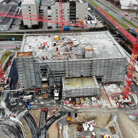 Der Rohbau des neuen Campus von Vantage Data Centers in Winterthur steht. Der Rohbau des neuen Campus von Vantage Data Centers in Winterthur steht.