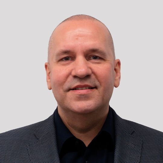 Dr. Steffen Haack übernimmt als Entwicklungsleiter Verantwortung für die drei Produktbereiche der industriellen Hydraulik. Dr. Steffen Haack übernimmt als Entwicklungsleiter Verantwortung für die drei Produktbereiche der industriellen Hydraulik.