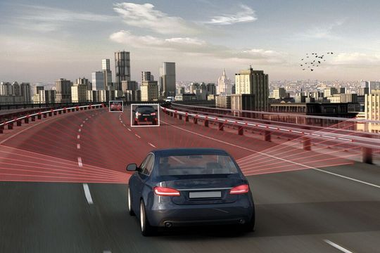 Lidarsensoren erfassen die Umgebung optisch. Deshalb kann es für sie schwierig sein, dunkle Objekte wie zum Beispiel schwarze Autos zu erkennen. Lidarsensoren erfassen die Umgebung optisch. Deshalb kann es für sie schwierig sein, dunkle Objekte wie zum Beispiel schwarze Autos zu erkennen.