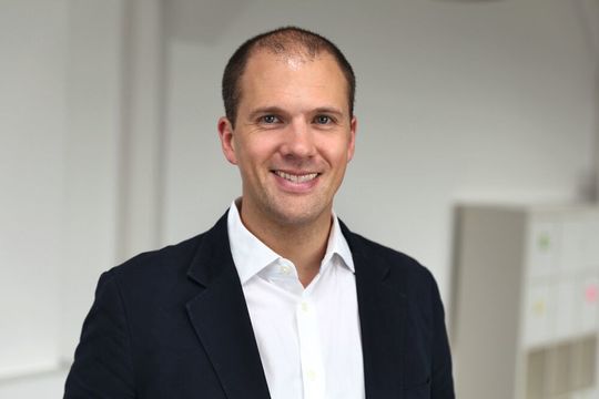 Dr. Simon Bungers, Mitgründer und CEO der Labforward GmbH. Dr. Simon Bungers, Mitgründer und CEO der Labforward GmbH.