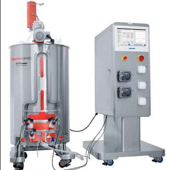 With a narrow footprint of only 81 x 87 cm (32” x 34”), Eppendorf’s Bioflo 720 minimizes space utilization. With a narrow footprint of only 81 x 87 cm (32” x 34”), Eppendorf’s Bioflo 720 minimizes space utilization.