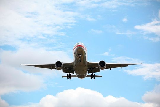 Ein Konsortium plant den Bau einer Anlage für nachhaltig hergestellten Flugzeugtreibstoff in Europa. Ein Konsortium plant den Bau einer Anlage für nachhaltig hergestellten Flugzeugtreibstoff in Europa.
