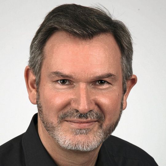 Hartmut Heske wird General Manager beim Deutschen Flachdisplay-Forum. Hartmut Heske wird General Manager beim Deutschen Flachdisplay-Forum.