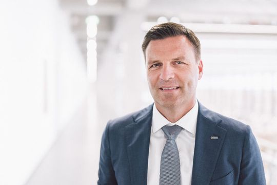 Stefan Brandl verlässt nach über 30 Jahren das Unternehmen. Stefan Brandl verlässt nach über 30 Jahren das Unternehmen.