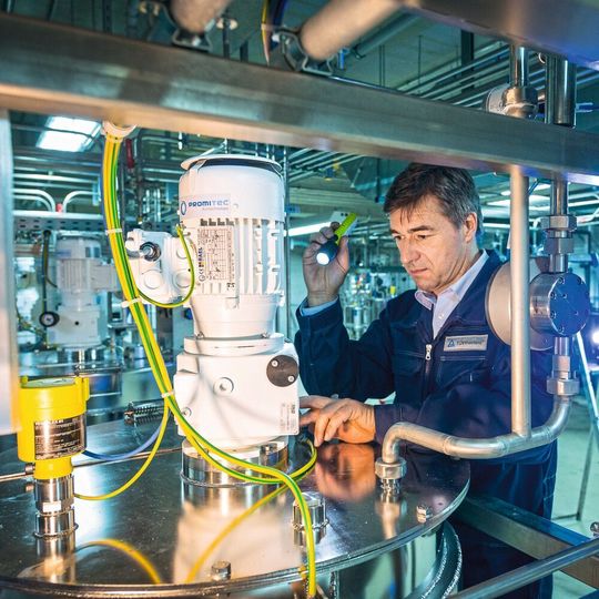 TÜV Rheinland bietet Zertifizierungsprogramm für Fachkräfte im Explosionsschutz gemäß IECEx. TÜV Rheinland bietet Zertifizierungsprogramm für Fachkräfte im Explosionsschutz gemäß IECEx.
