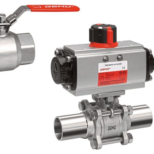 Der Ventilspezialist Gemü erweitert und verändert sein Produktsortiment der industriellen Kugelhähne. Durch die Fokussierung auf ausgewählte Bauformen werden vielseitige Anwendungen abgedeckt. Der Ventilspezialist Gemü erweitert und verändert sein Produktsortiment der industriellen Kugelhähne. Durch die Fokussierung auf ausgewählte Bauformen werden vielseitige Anwendungen abgedeckt.