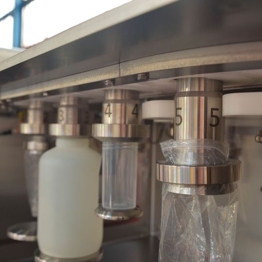 The multisize sample carousel: the newest sampling innovation from Dinnissen Process Technology. The multisize sample carousel: the newest sampling innovation from Dinnissen Process Technology.