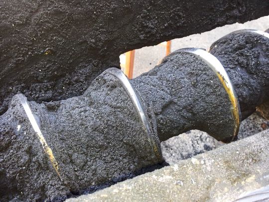 Die Förderschnecke vermeidet dank neuem Werkstoff Abrieb- und Wartungsprobleme. Die Förderschnecke vermeidet dank neuem Werkstoff Abrieb- und Wartungsprobleme.