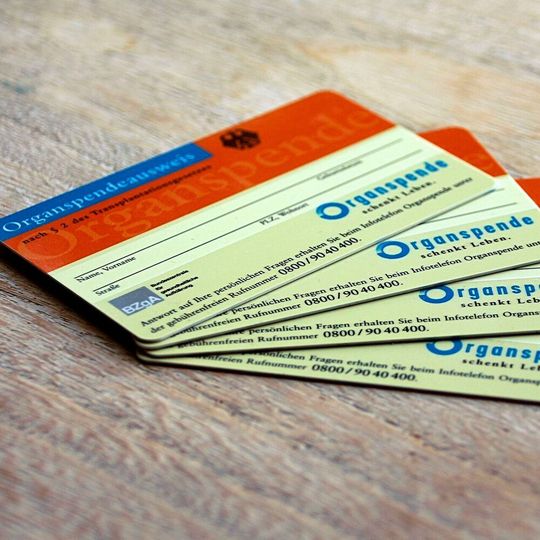 Scheckkartengroß und unter Umständen lebensrettend: der Organspendeausweis. Scheckkartengroß und unter Umständen lebensrettend: der Organspendeausweis.