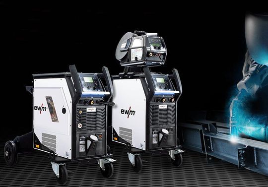 EWM erweitert die XQ-Serie für das MIG/MAG-Schweißen! Nach der Titan XQ puls stellt man nun die MIG/MAG-Multiprozess-Schweißgeräte Phoenix XQ puls und Taurus XQ Synergic vor. EWM erweitert die XQ-Serie für das MIG/MAG-Schweißen! Nach der Titan XQ puls stellt man nun die MIG/MAG-Multiprozess-Schweißgeräte Phoenix XQ puls und Taurus XQ Synergic vor.