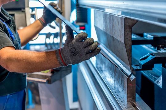 SKF stellt sich neu auf: Der Kunde braucht nicht viele Wälzlager sondern funktionierende Maschinen – und das hat Einfluss auf die Forschung und Entwicklung. SKF stellt sich neu auf: Der Kunde braucht nicht viele Wälzlager sondern funktionierende Maschinen – und das hat Einfluss auf die Forschung und Entwicklung.