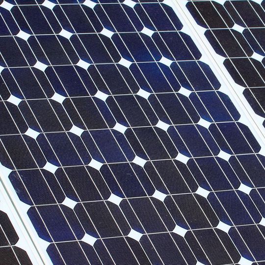 One of the most intriguing challenges in solar energy is the development of transparent thin-film photoactive materials. (symbolic image) One of the most intriguing challenges in solar energy is the development of transparent thin-film photoactive materials. (symbolic image)