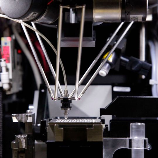 Die EPHJ in Genf ist der Treffpunkt für alle Akteure der Hochpräzisionsindustrie, wie etwa die Uhren- und Schmuckindustrie, die Medizintechnik oder die Mikrotechnologie. Die EPHJ in Genf ist der Treffpunkt für alle Akteure der Hochpräzisionsindustrie, wie etwa die Uhren- und Schmuckindustrie, die Medizintechnik oder die Mikrotechnologie.
