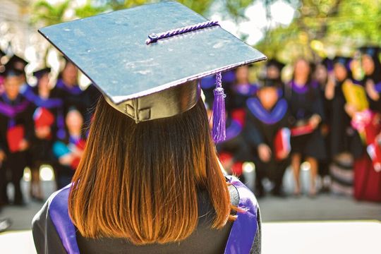 Wie gehts weiter nach der Promotion? Dazu wurden im „Bundesbericht Wissenschaftlicher Nachwuchs“ Daten aus verschiedenen Statistiken ausgewertet (Symbolbild). Wie gehts weiter nach der Promotion? Dazu wurden im „Bundesbericht Wissenschaftlicher Nachwuchs“ Daten aus verschiedenen Statistiken ausgewertet (Symbolbild).