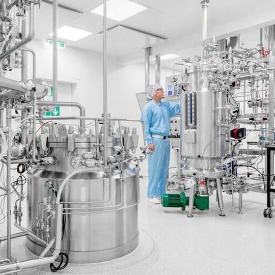 View of production at Wacker Biotech in Jena: modified E. coli bacteria are used to produce pharmaceutical proteins in fermenters. View of production at Wacker Biotech in Jena: modified E. coli bacteria are used to produce pharmaceutical proteins in fermenters.