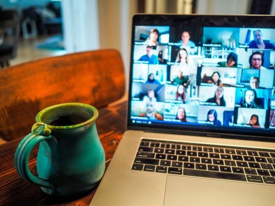 Beim virtuellen 4. MDR-Forum können Teilnehmende mit Experten im Chat über Risikomanagement, Vigilanz und Eudamed diskutieren. Beim virtuellen 4. MDR-Forum können Teilnehmende mit Experten im Chat über Risikomanagement, Vigilanz und Eudamed diskutieren.