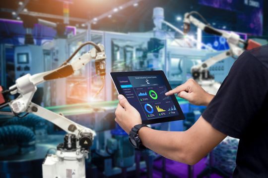 Ein Strategiepapier hilft bei der Umsetzung von Cybersecurity in Industrieanlagen. Ein Strategiepapier hilft bei der Umsetzung von Cybersecurity in Industrieanlagen.