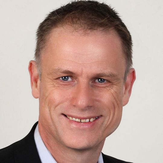 Frank Cubasch, Magic Power: „Ob ein ausgewähltes Netzteil alle Anforderungen erfüllt, lässt sich erst nach verschiedenen Praxistests beantworten. Deshalb sind auch kostenlose Teststellungen von Standardgeräten möglich.“ Frank Cubasch, Magic Power: „Ob ein ausgewähltes Netzteil alle Anforderungen erfüllt, lässt sich erst nach verschiedenen Praxistests beantworten. Deshalb sind auch kostenlose Teststellungen von Standardgeräten möglich.“
