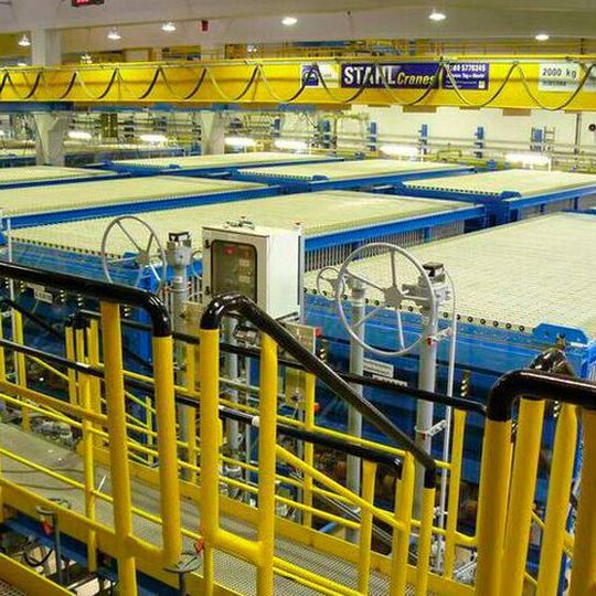 Energy-efficient process: membrane electrolysis at Vinnolit Gendorf. Energy-efficient process: membrane electrolysis at Vinnolit Gendorf.