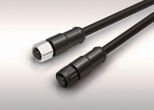 Die Besonderheit der neuen M12-Steckverbinder mit A-Kodierung liegt in der hybriden Konstruktionsweise, die sowohl Strom- als auch Signalkontakte enthält.