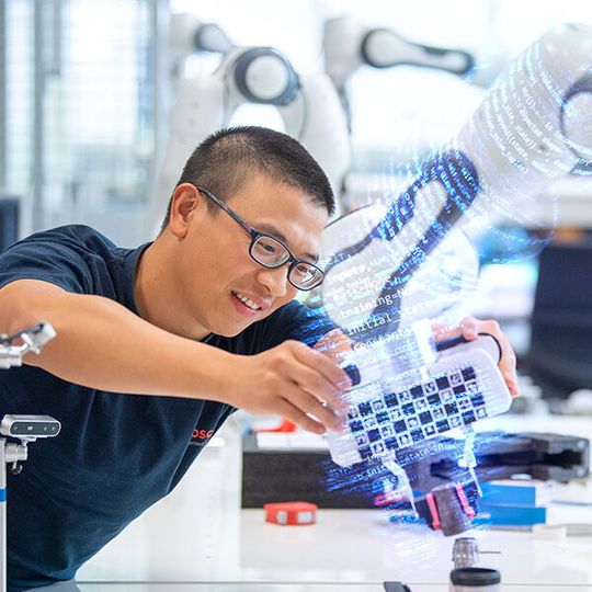 Für Bosch ist KI eine Schlüsseltechnologie. Für Bosch ist KI eine Schlüsseltechnologie.