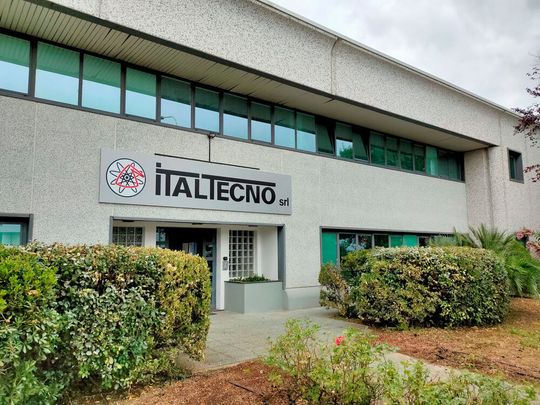 Das Chemiegeschäft von Italtecno ist jetzt von Oberflächenspezialist Surtec übernommen worden. Das Chemiegeschäft von Italtecno ist jetzt von Oberflächenspezialist Surtec übernommen worden.