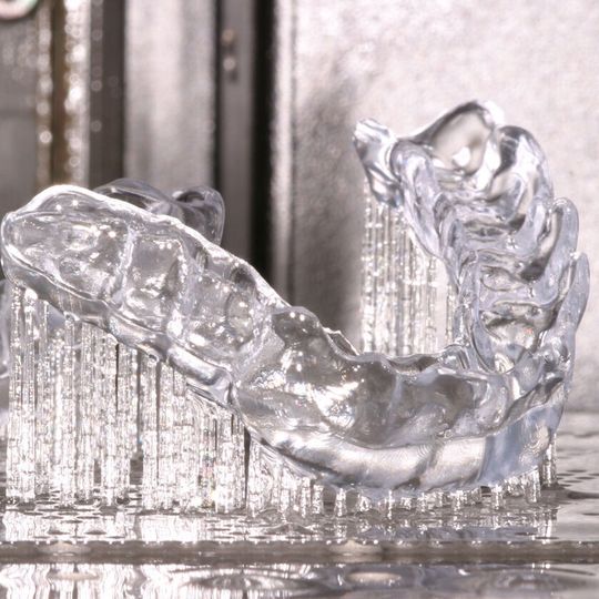 3D-printed dental splints: Medical products can be individually adapted to the patient's body thanks to Additive Manufacturing and still be produced cost-effectively. 3D-printed dental splints: Medical products can be individually adapted to the patient's body thanks to Additive Manufacturing and still be produced cost-effectively.