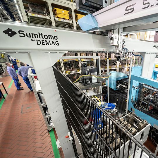Sumitomo (SHI) Demag and BASF have developed a new manufacturing cell for high-performance polymers. Sumitomo (SHI) Demag and BASF have developed a new manufacturing cell for high-performance polymers.
