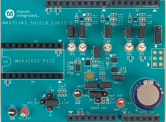 Bild 3: Der MAX 31434 ist eine sehr robuste und trotzdem genaue Echtzeituhr mit integriertem MEMS-Resonator (statt Quarz) im äußerst kleinen „Känguru-Gehäuse“. Bild 3: Der MAX 31434 ist eine sehr robuste und trotzdem genaue Echtzeituhr mit integriertem MEMS-Resonator (statt Quarz) im äußerst kleinen „Känguru-Gehäuse“.