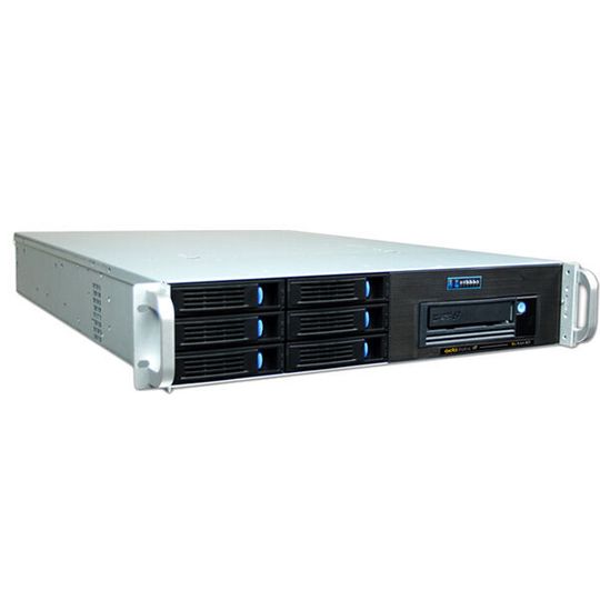 Das actidata Ti-NAS RT belegt zwei Höheneinheiten im Rack. Das actidata Ti-NAS RT belegt zwei Höheneinheiten im Rack.