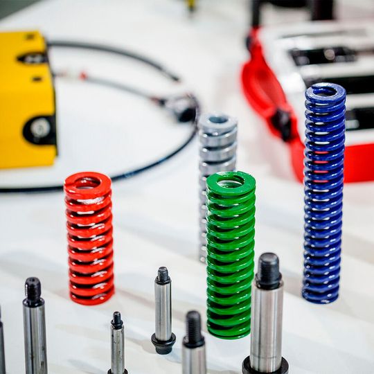 Lamiera is dedicated to the industry of sheet metal forming machine tools and innovative technologies related to the sector. Lamiera is dedicated to the industry of sheet metal forming machine tools and innovative technologies related to the sector.