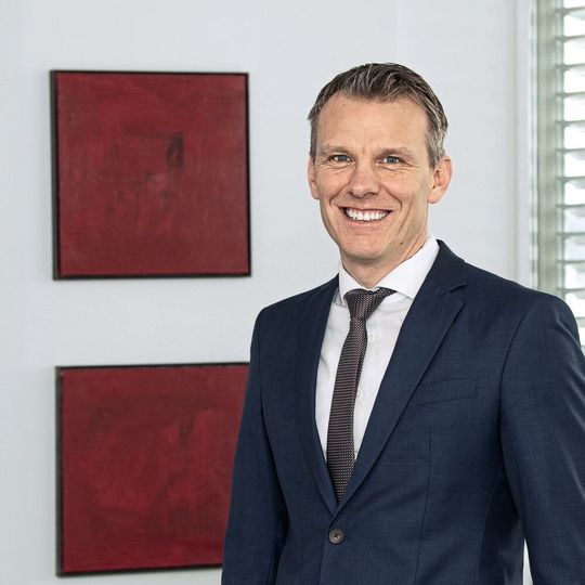 « Pour savoir comment l'industrie mécanique va se développer, il suffit d'observer l'industrie des machines textiles », explique Josua Burkart, directeur de hpo forecasting AG. « Pour savoir comment l'industrie mécanique va se développer, il suffit d'observer l'industrie des machines textiles », explique Josua Burkart, directeur de hpo forecasting AG.