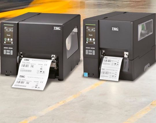 Umfangreich überarbeit! In puncto Konnektivität, Remote Management, Druckkopfverwaltung et cetera, hat TSC Printronix Auto ID jetzt seine Thermotransferdrucker optimiert. Umfangreich überarbeit! In puncto Konnektivität, Remote Management, Druckkopfverwaltung et cetera, hat TSC Printronix Auto ID jetzt seine Thermotransferdrucker optimiert.