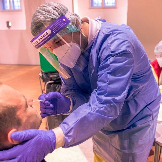 Thermo Fisher Scientific collaborates with Artificial to enhance a Covid-19 diagnostic testing solution. Thermo Fisher Scientific collaborates with Artificial to enhance a Covid-19 diagnostic testing solution.