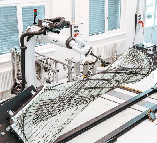 Zwar spürte Kuka die Pandemie-Auswirkungen im letzten Jahr deutlich an den Umsatzzahlen, doch sei die Finanzlage nun auf einem guten Weg. Die Nachfrage nach Automatisierungen – also auch Robtern – und der Markt in China sorgten für Aufwind. Zwar spürte Kuka die Pandemie-Auswirkungen im letzten Jahr deutlich an den Umsatzzahlen, doch sei die Finanzlage nun auf einem guten Weg. Die Nachfrage nach Automatisierungen – also auch Robtern – und der Markt in China sorgten für Aufwind.